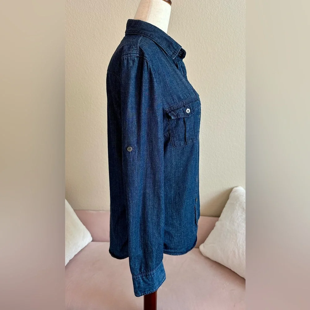J. Crew Women’s Button Up Dark Wash Blue Denim Shirt Size 4 Cotton Lightweight